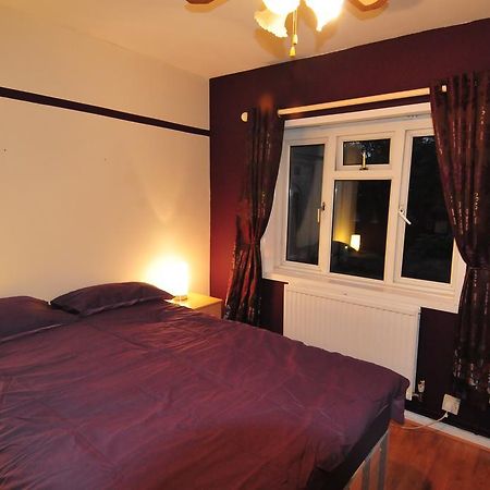 The Gibson Hotel Лондон Екстериор снимка