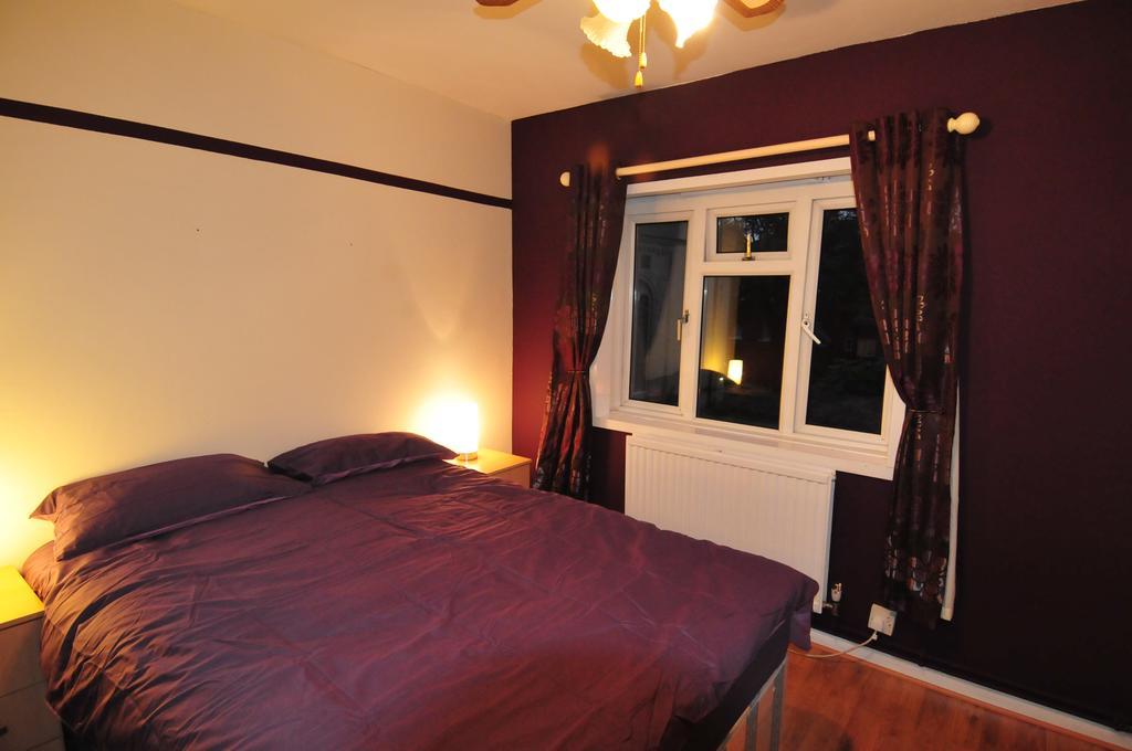 The Gibson Hotel Лондон Екстериор снимка
